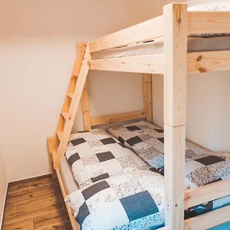 Lipka Tatil Evi Králíky